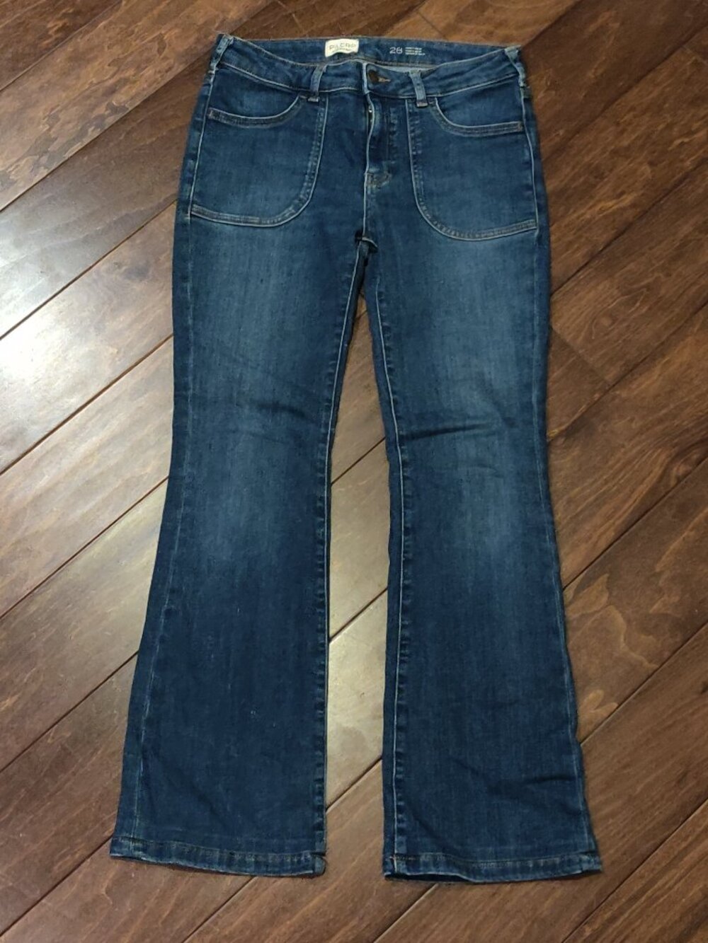 Anthropologie Pilcro Mid Rise Flare Jeans SIZE 28